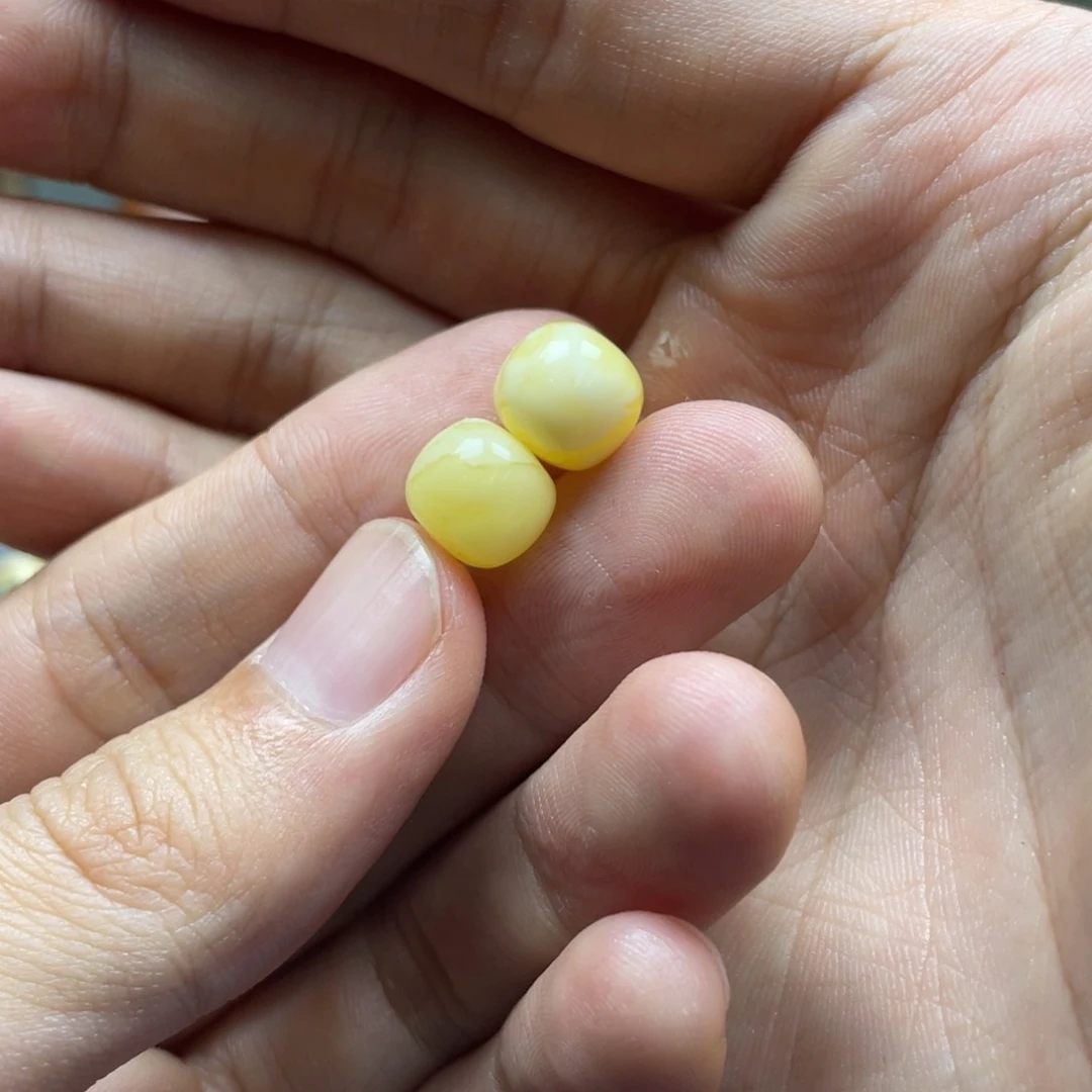 琥珀珠宝奇石未镶嵌爱****）7