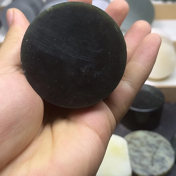 时***锦和田玉未镶嵌珠宝半成品