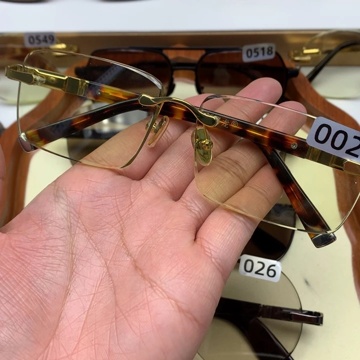 一体款无框竹叶青002