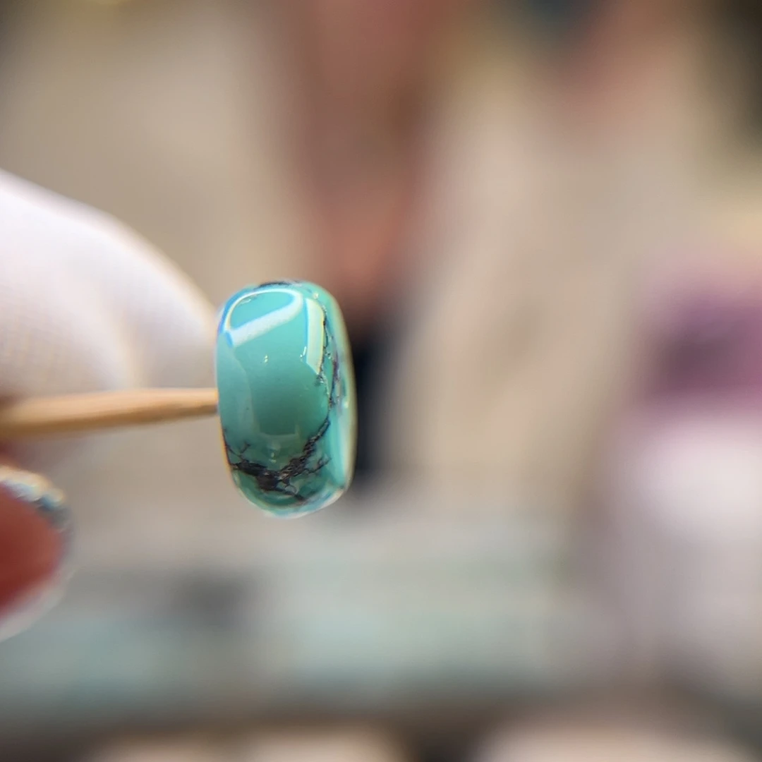 绿松石未镶嵌珠宝奇石12