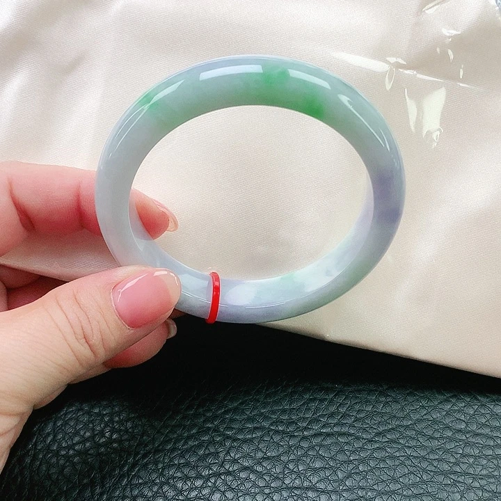 翡翠手镯未镶嵌翡翠055