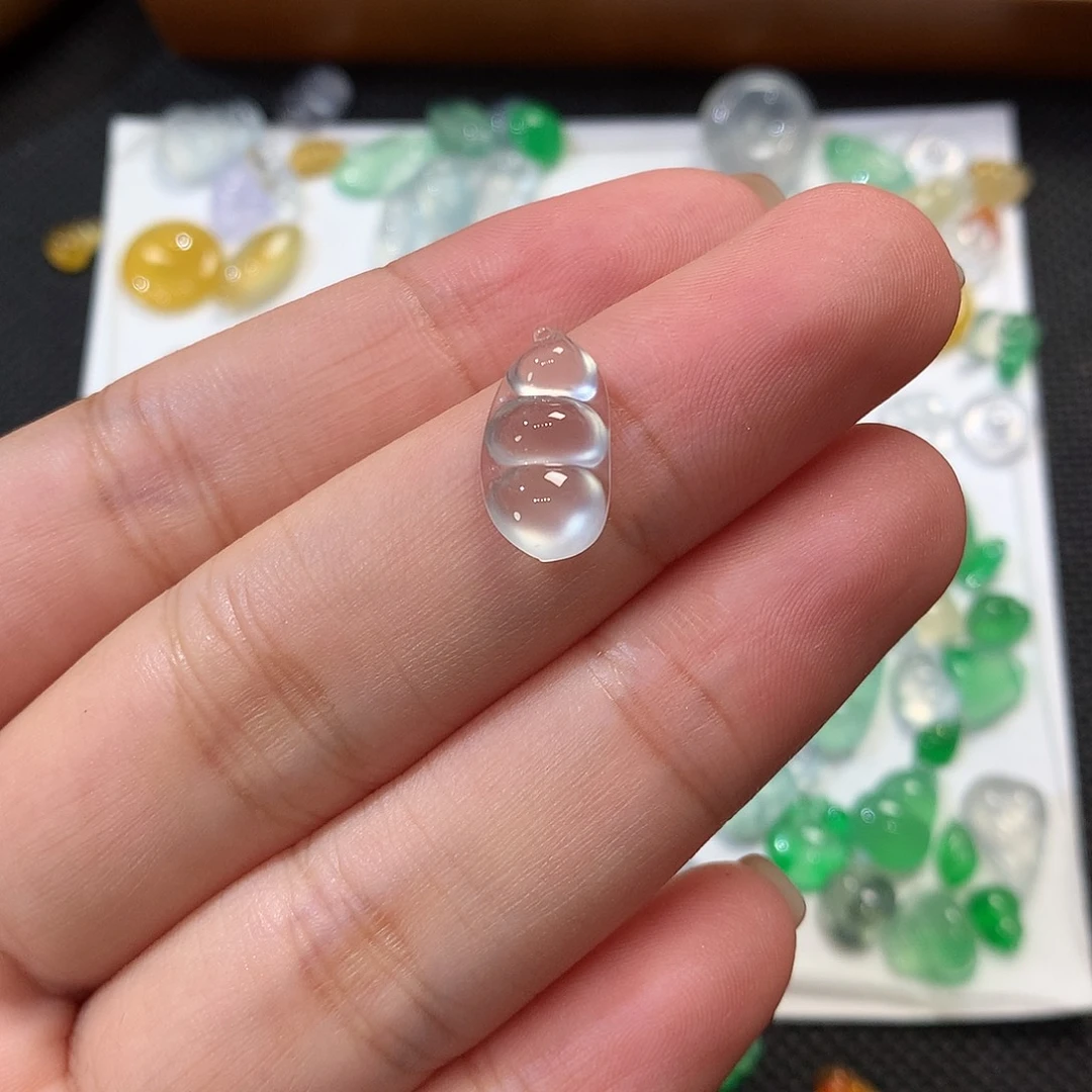 翡翠裸石玻璃钢福豆