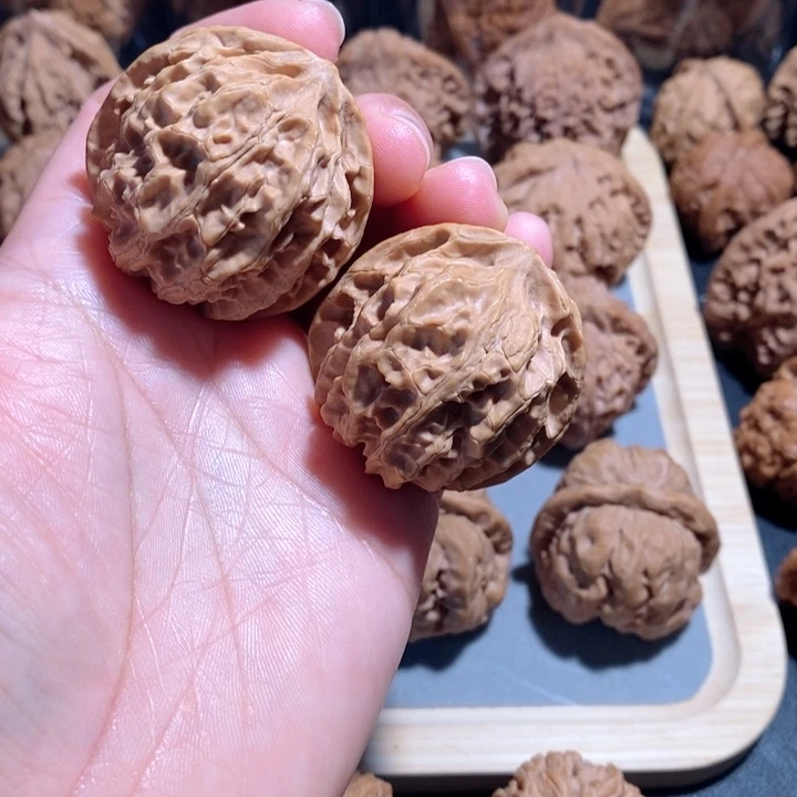 $***$文玩核桃吊坠苹果