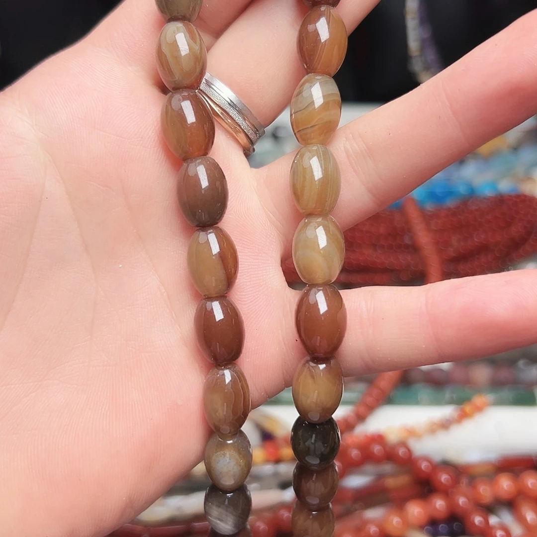 玛瑙/玉髓未镶嵌珠宝半成品C83，咖啡缠丝玛瑙一条