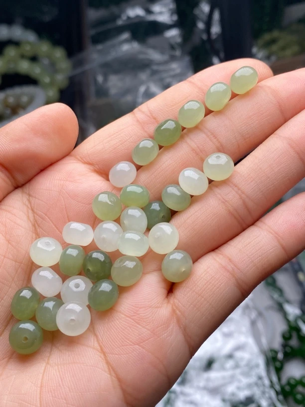 天然和田玉算盘珠单珠 6*8毫米   料子润  水头好 单颗价格 隔珠