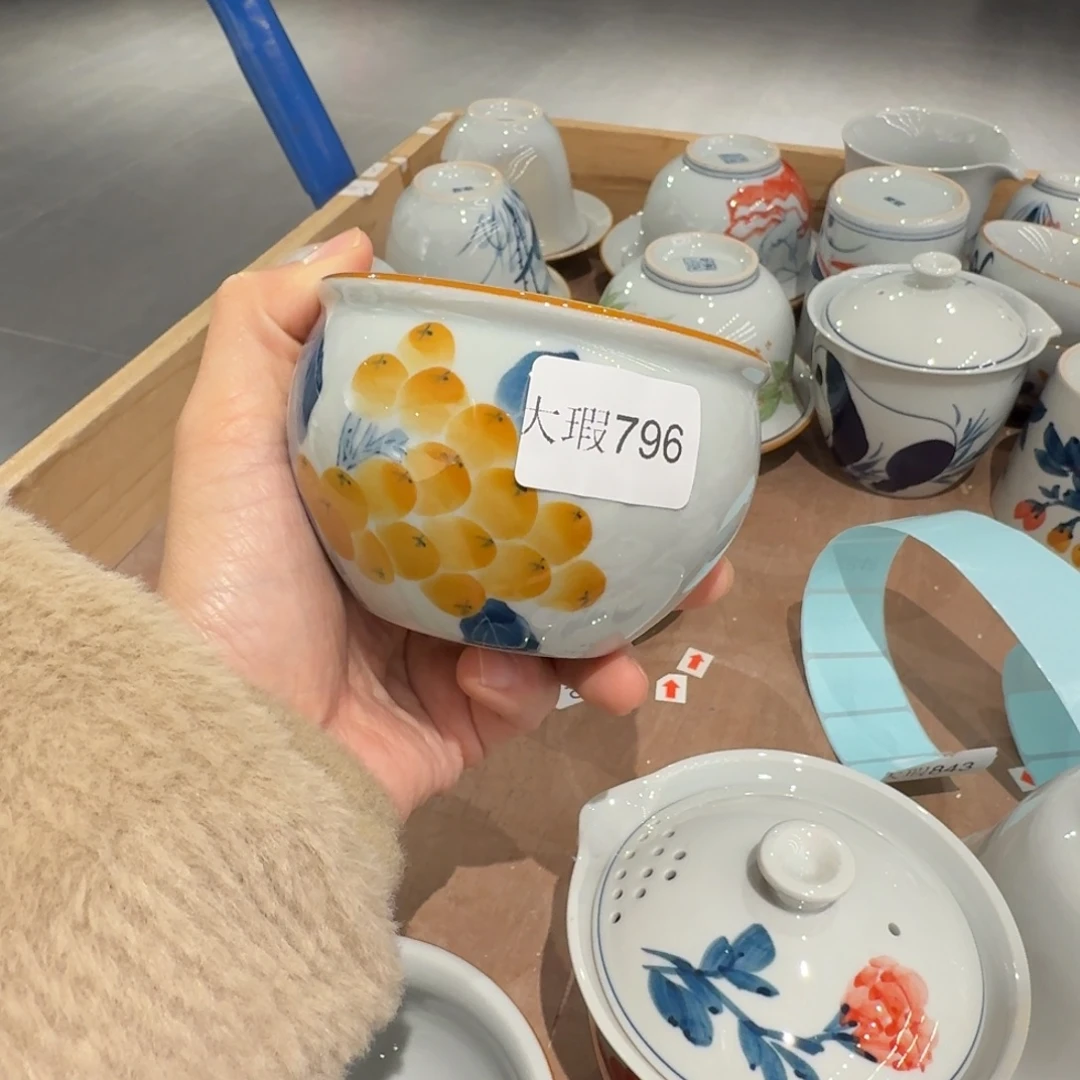 釉下手绘茶具微瑕