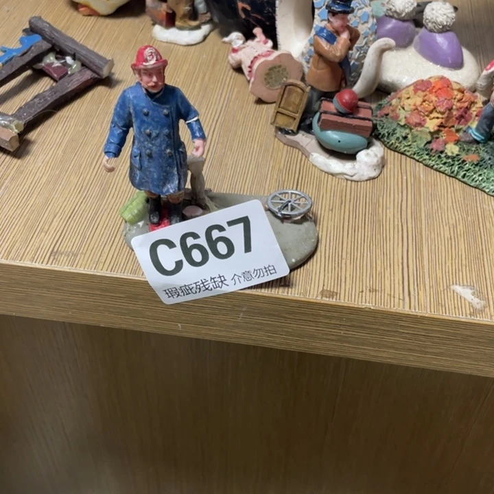 雪***雨摆件孤品老货微瑕瓷