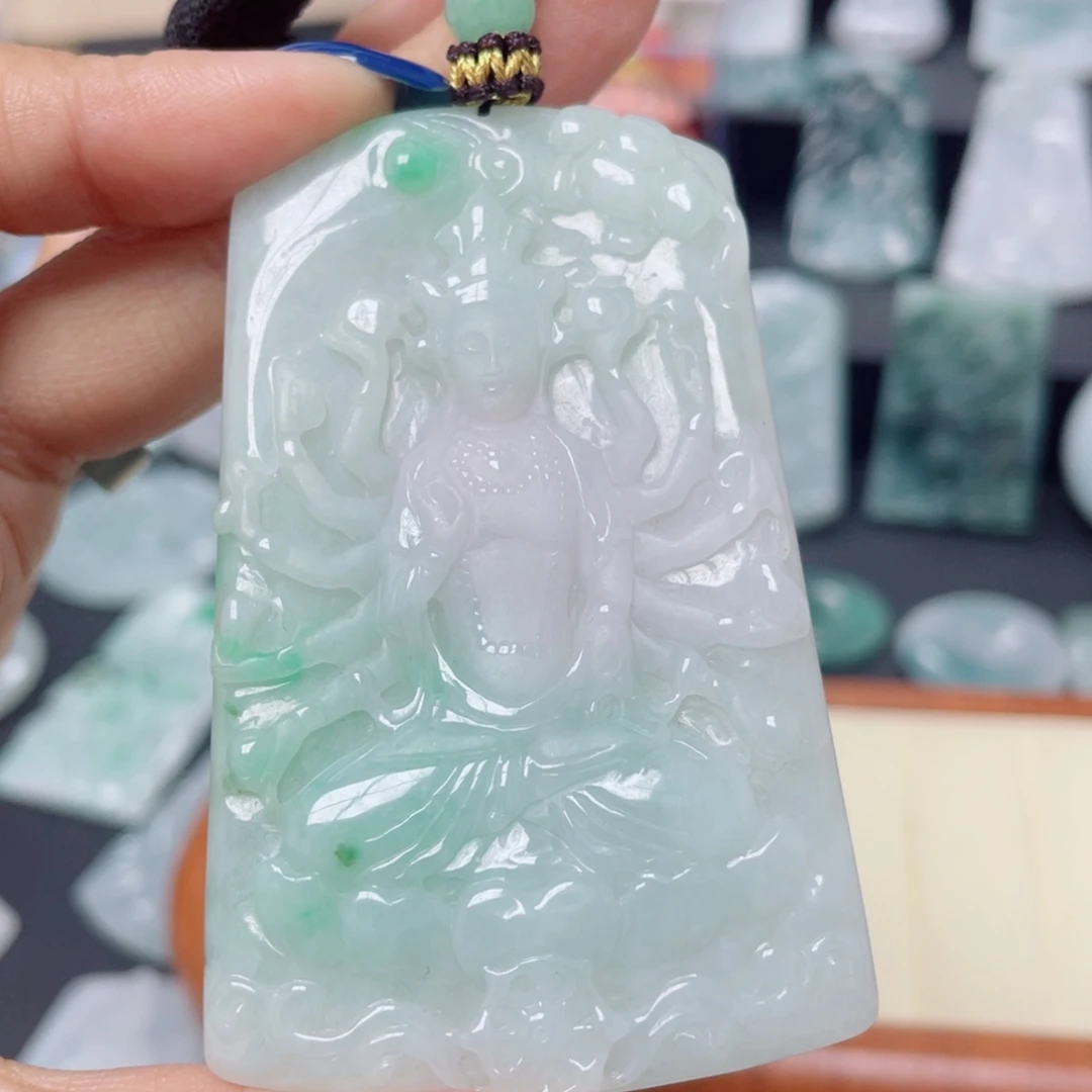 翡翠未镶嵌颈饰千手