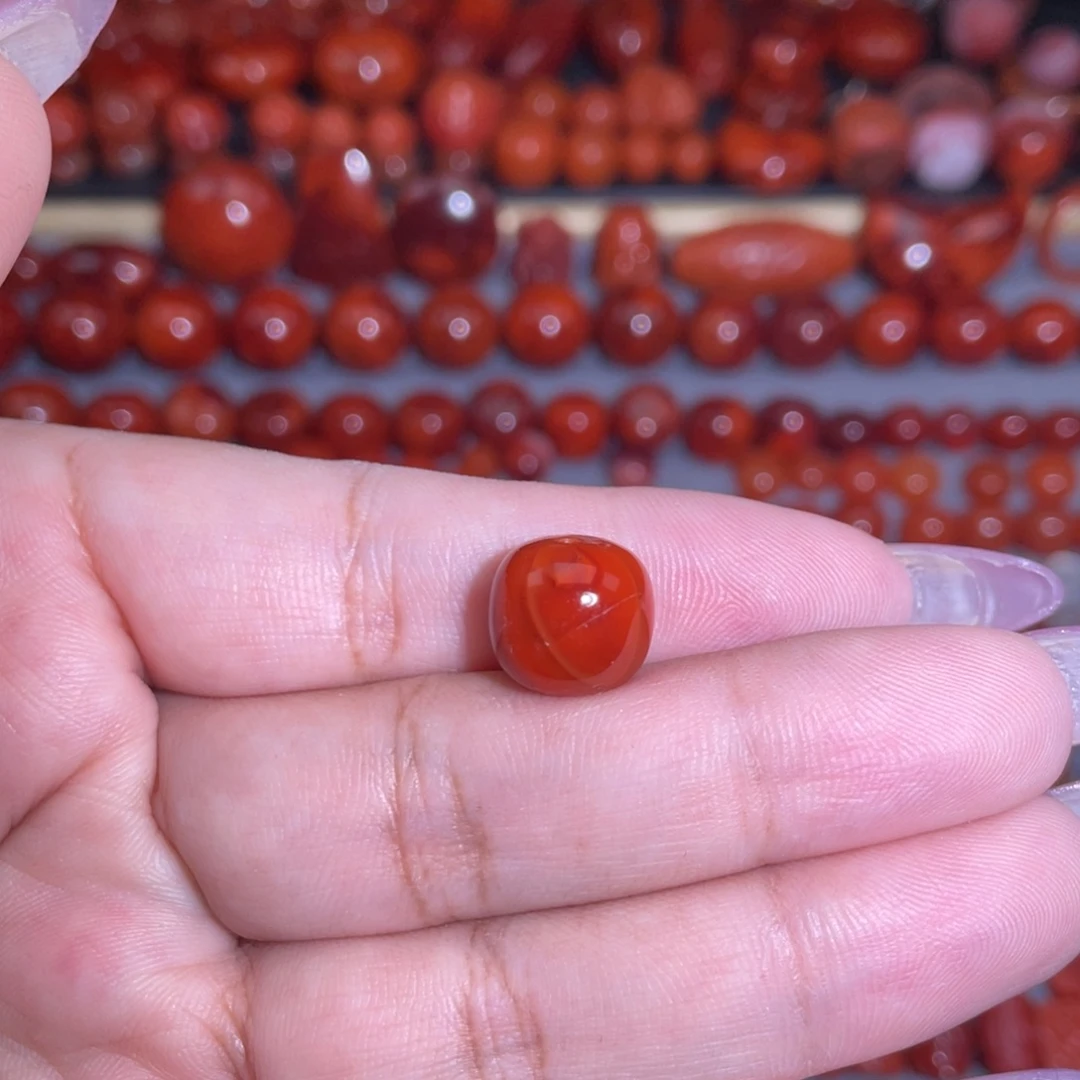 重***量南红玛瑙未镶嵌微瑕老型