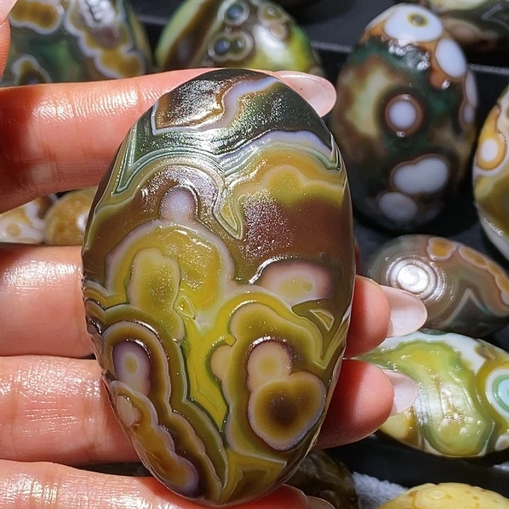 玛瑙/玉髓未镶嵌珠宝奇石57