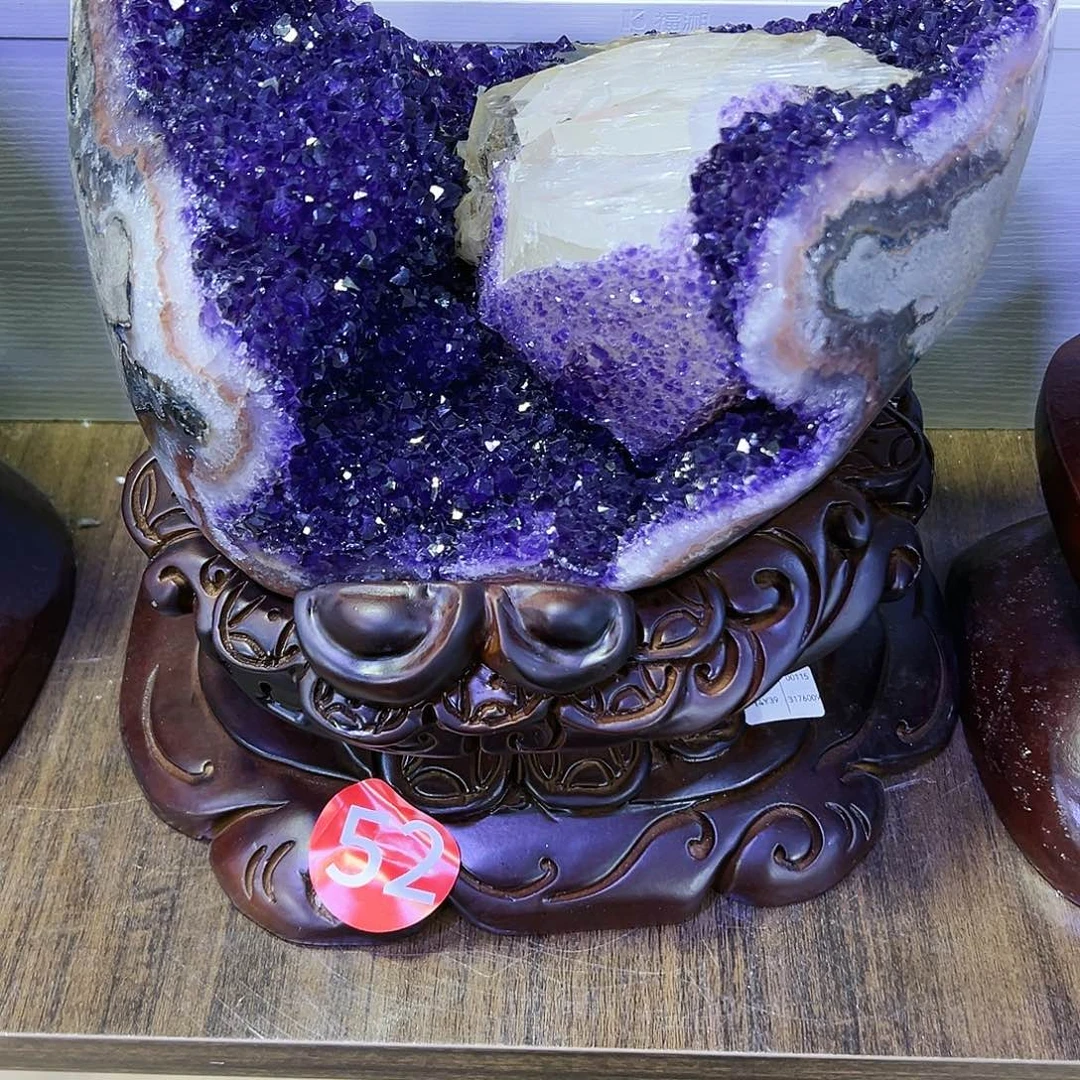 紫晶未镶嵌大型摆件（非配饰）