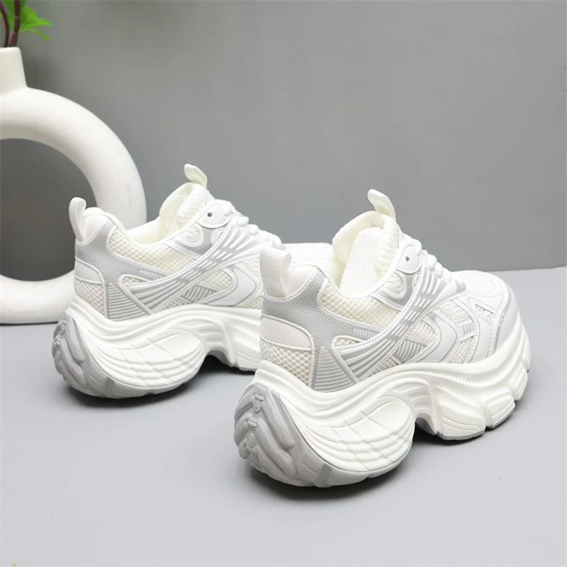 隐形内增高10cm老爹鞋女2025新款小个子白色厚底松糕网面透气女鞋