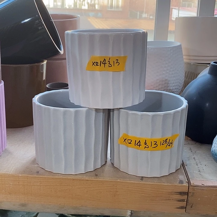 摆件陶盆有孔 微瑕介意勿拍