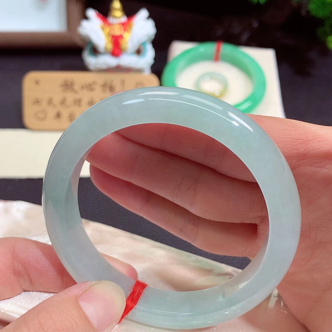 翡翠未镶嵌手镯1183