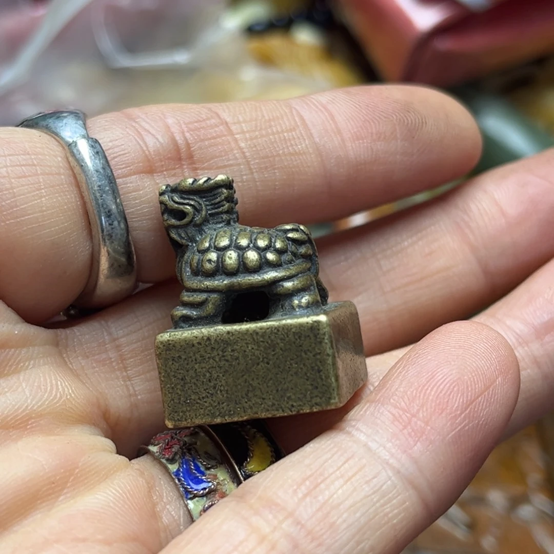 魔***手查罗石合金颈饰摆件一件一拍