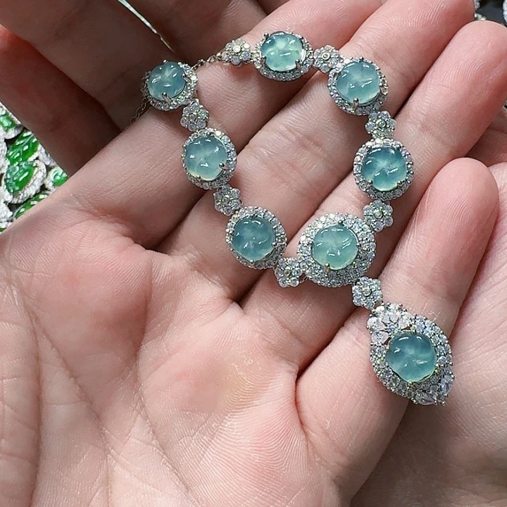 翡翠颈饰未镶嵌天然A货翡翠放漏