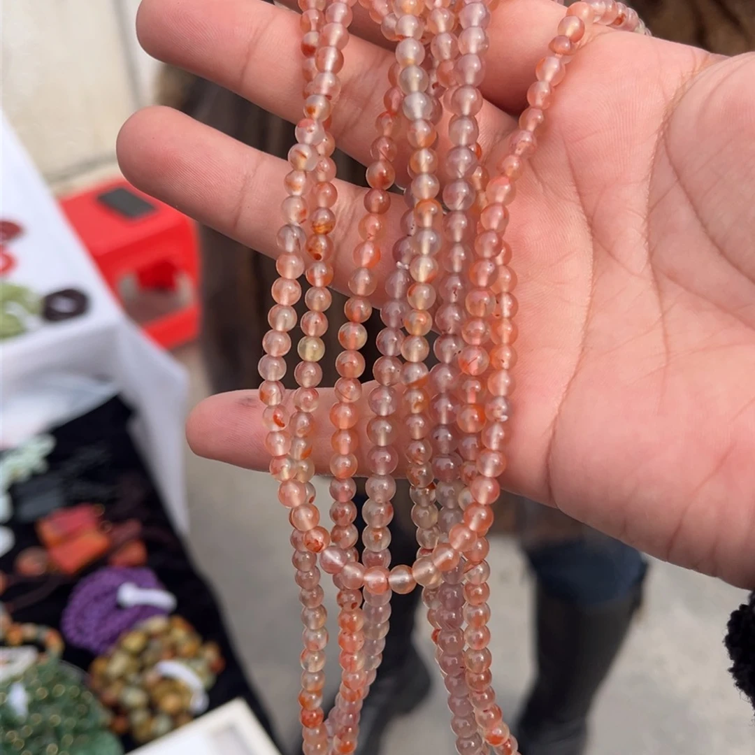 南红玛瑙颈饰未镶嵌