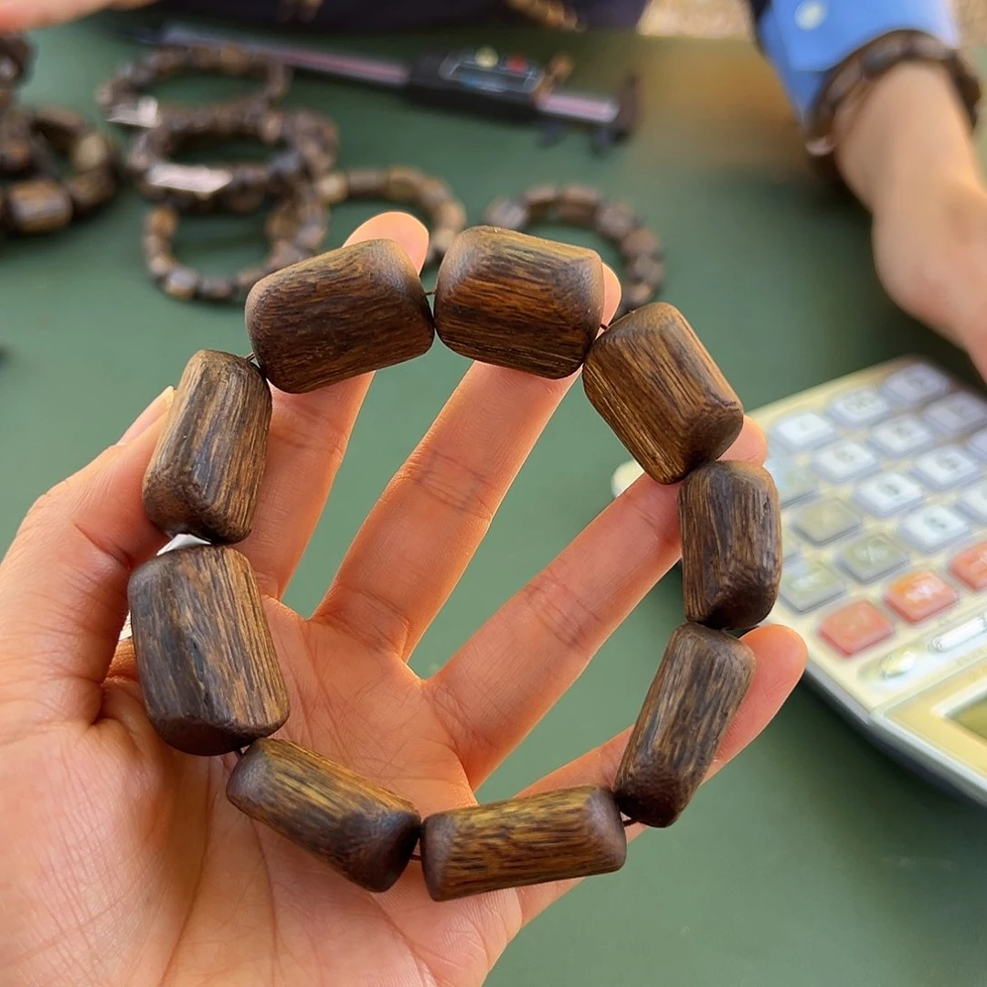 沉香手串勺子沉水浮28克卡2.1多样性发一条