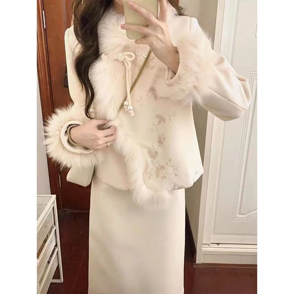 2024冬新中式复古盘扣刺绣短+高腰半身裙两件套