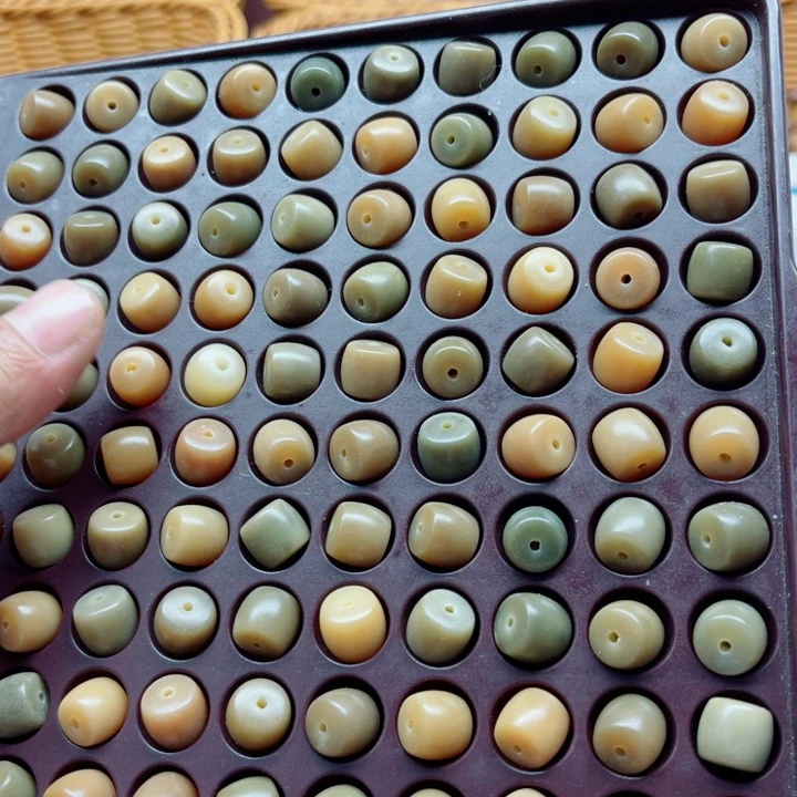 吊坠白玉菩提11-10海盐直切120颗