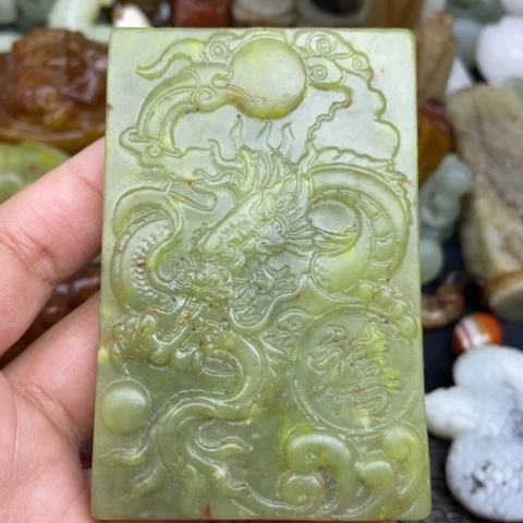 蛇纹石玉未镶嵌颈饰38