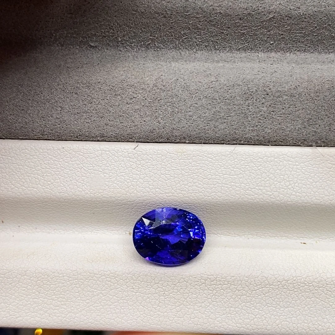 裸石未镶嵌坦桑石4.98克拉天然坦桑石