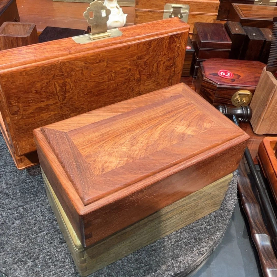 用***3紫檀木类家具缅花机关盒20