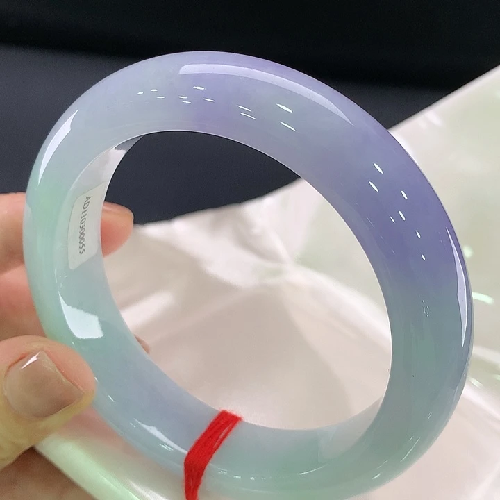 翡翠手镯未镶嵌正圈59.5，轮胎