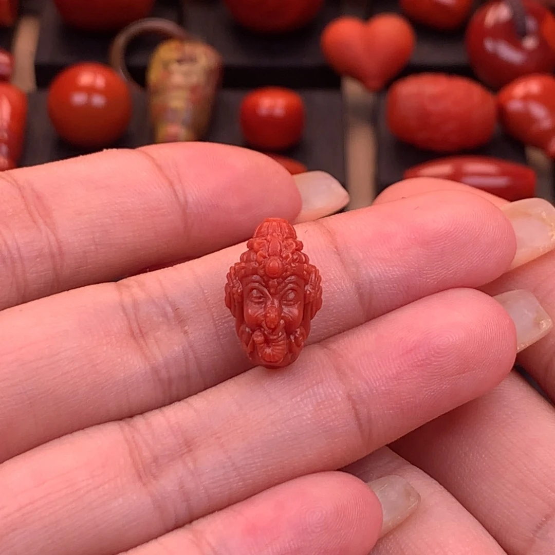 南红玛瑙南红川料原矿苏工精雕象神11mm未镶嵌