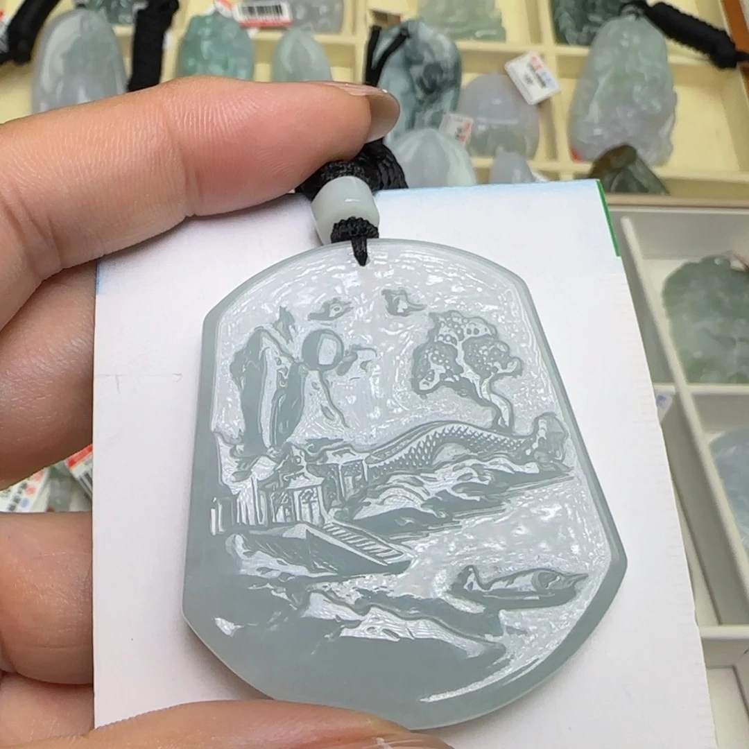 翡翠未镶嵌颈饰