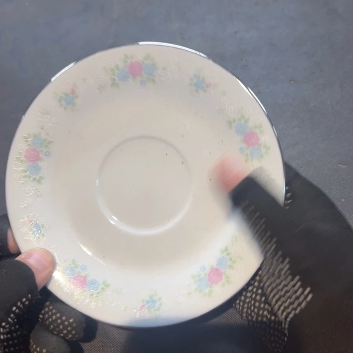 畅***享瓷片拾六家的瓷器瓷器