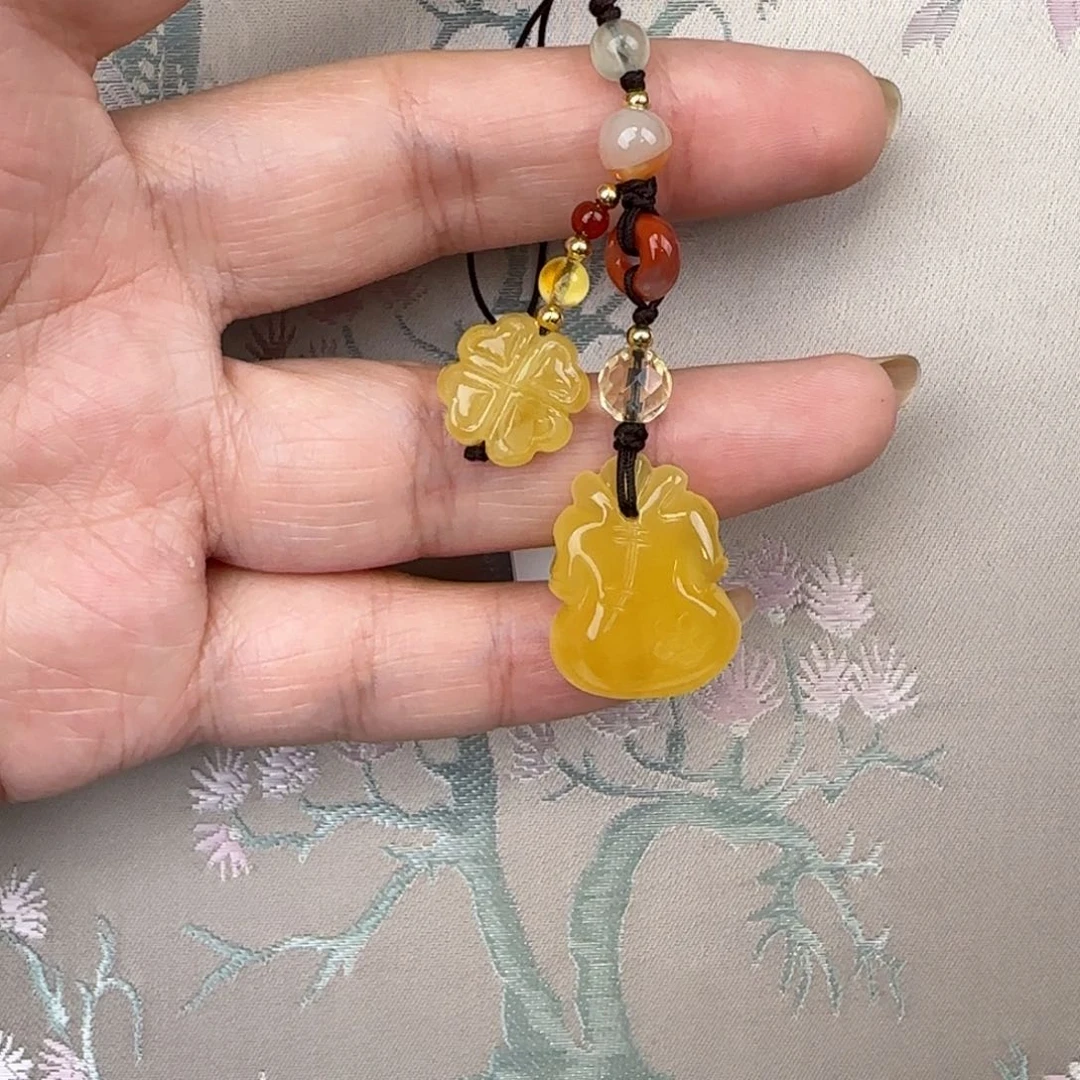 蜜蜡吊坠(赠链)未镶嵌