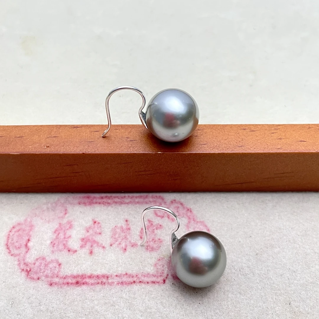 925银耳饰 灰色珠珠高跟鞋耳钩D1424 MD