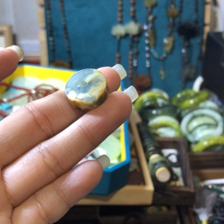 岫玉未镶嵌岫玉耳环