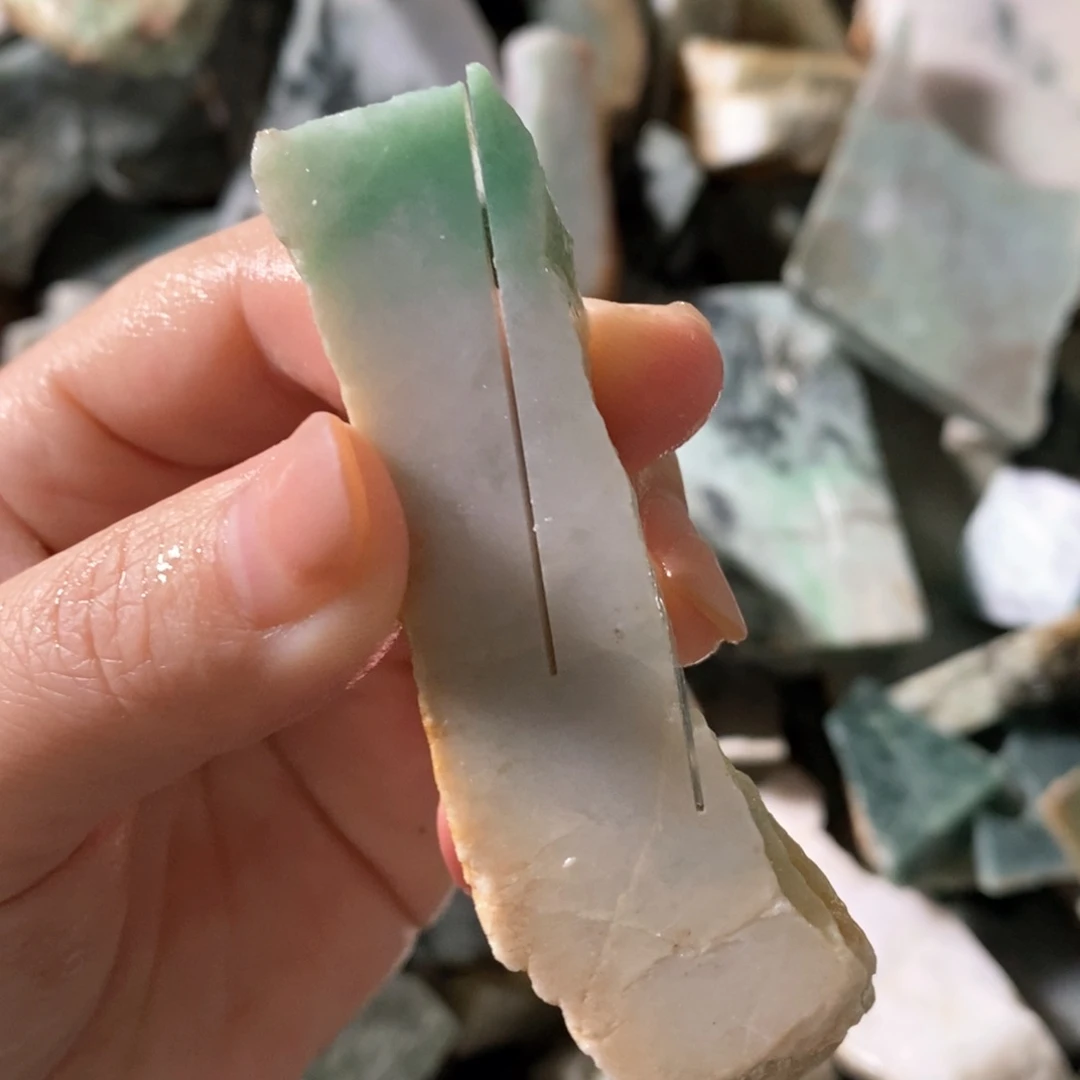 颈饰未镶嵌翡翠天然翡翠