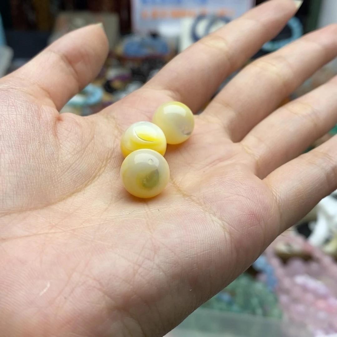玛瑙/玉髓未镶嵌珠宝半成品天然12mm金蝶贝圆珠两个装