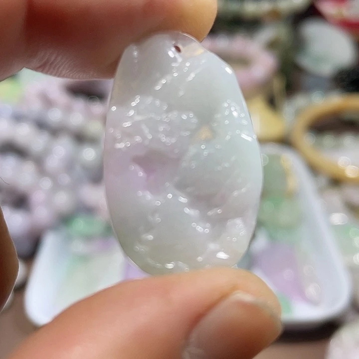 翡翠未镶嵌吊坠(不含链)山水