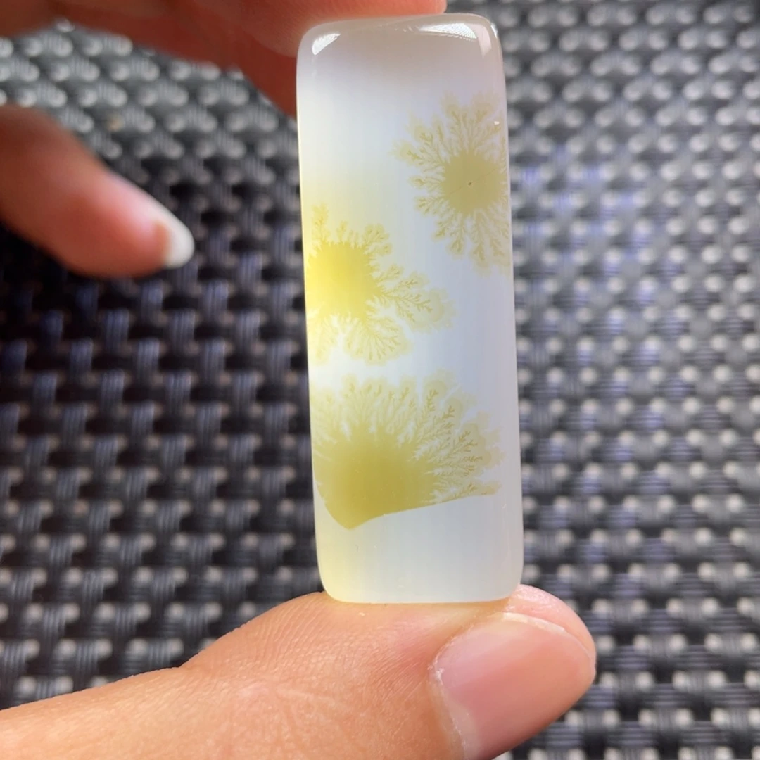 未镶嵌颈饰玛瑙/玉髓岁**好