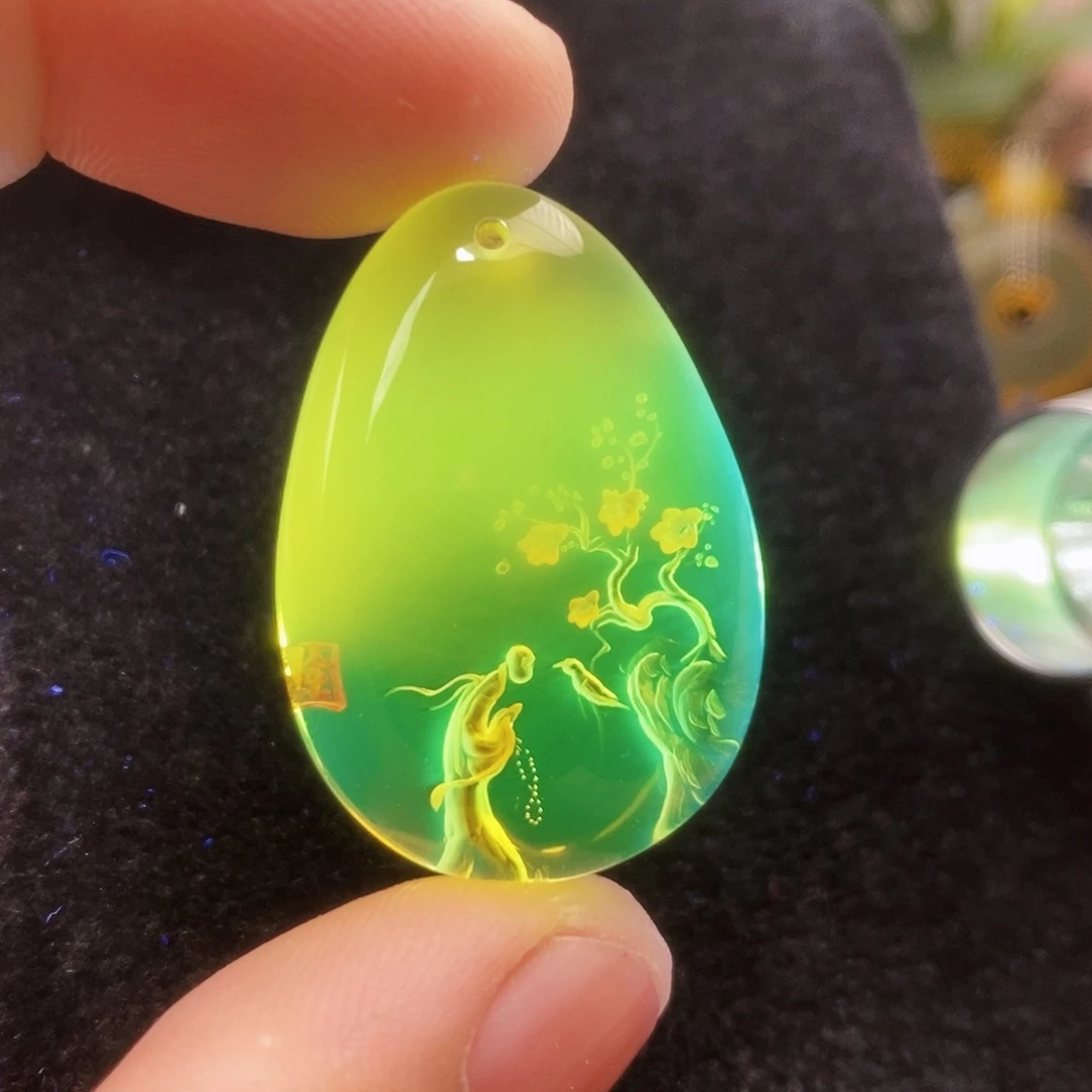 【闪购商品】未镶嵌吊坠(不含链)金珀琥珀雕刻件