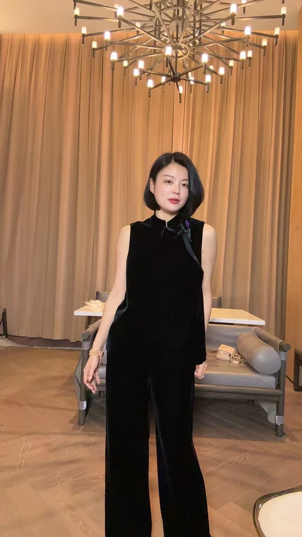 TANTAN  真丝丝绒 时尚绿叶领扣无袖背心 LL  2311