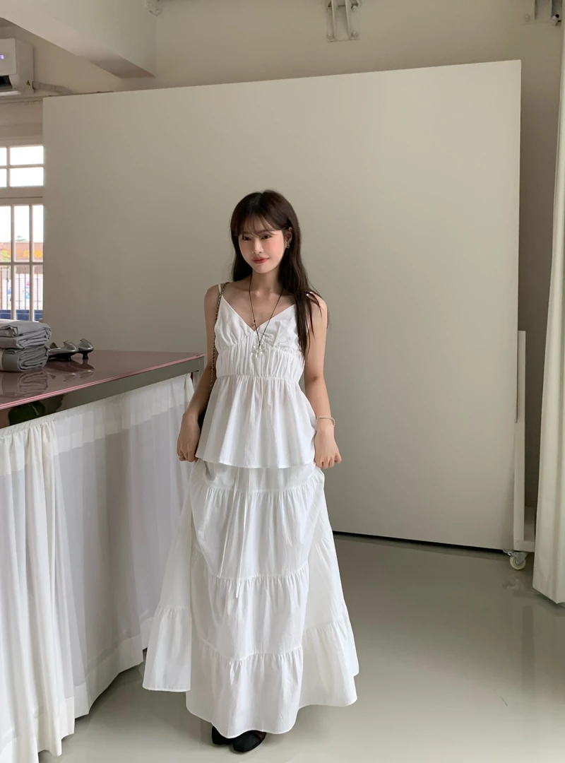 1036  韩系温柔甜美减龄小清新套装  vvs