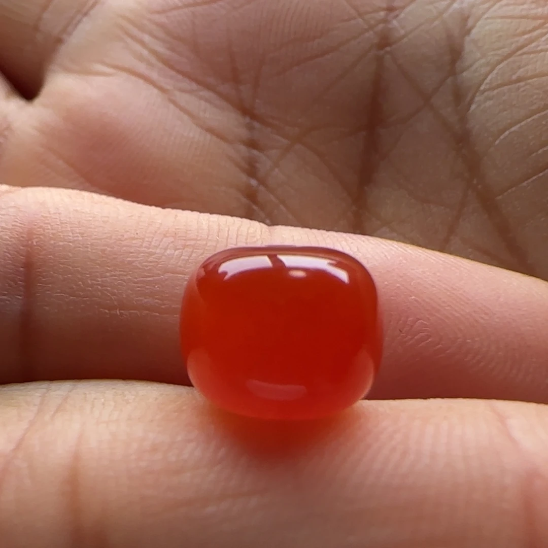 南红玛瑙未镶嵌老型10.7-8.6白纹