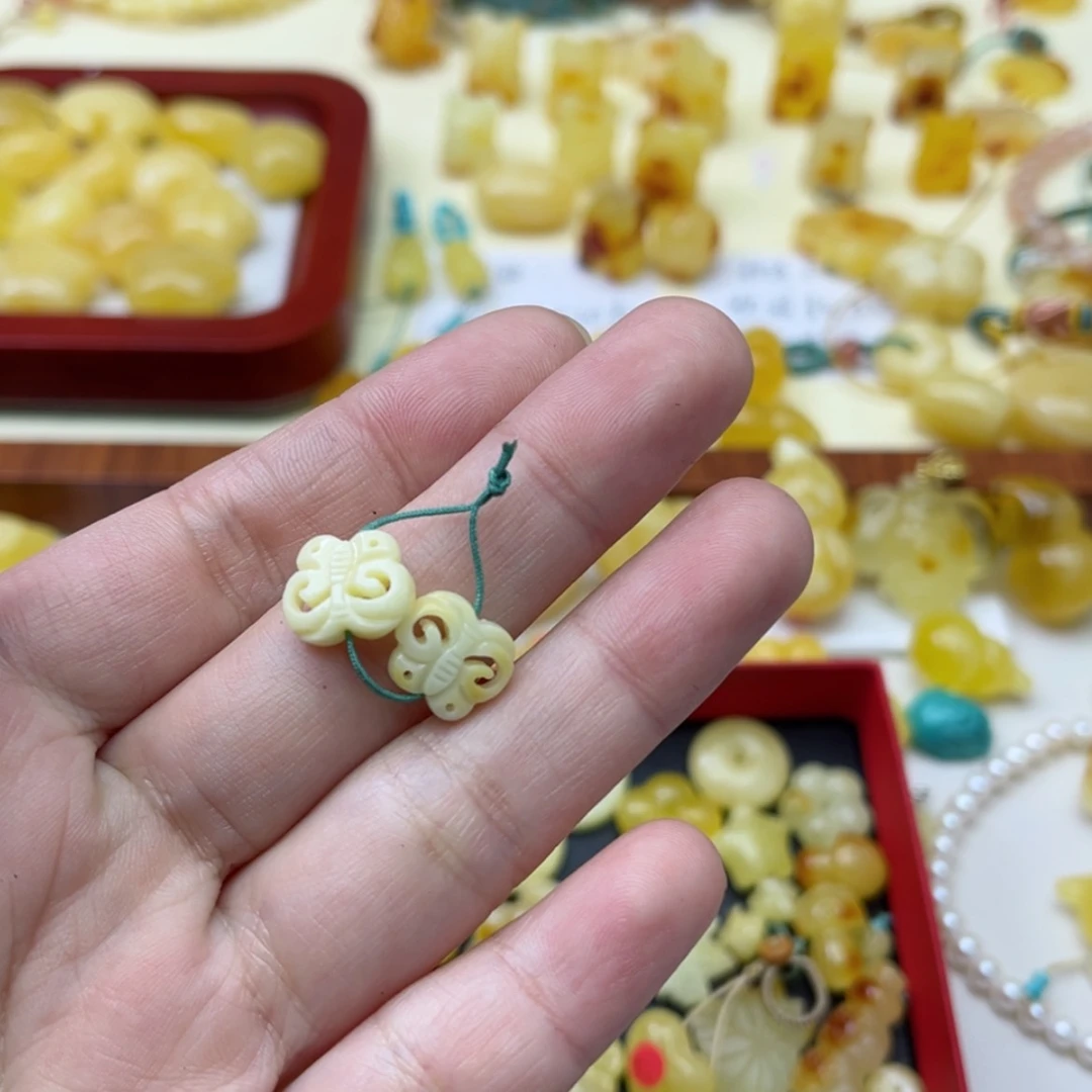 【闪购商品】蜜蜡裸石未镶嵌慧*配饰