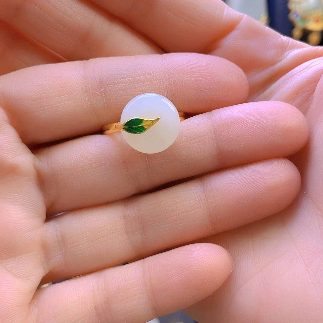 和田玉戒指银S925镀金镶嵌