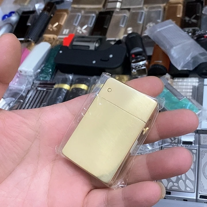 忧***煤油打火机煤油打火机