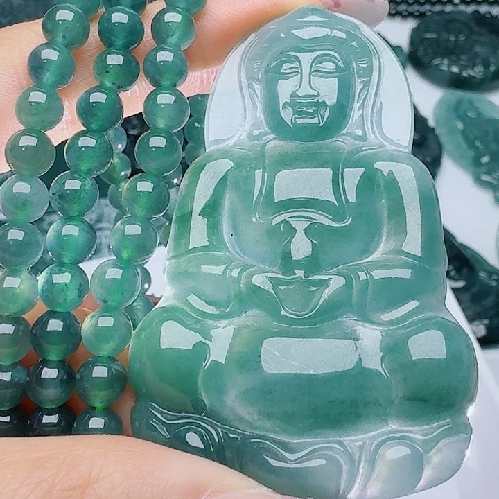 翡翠未镶嵌颈饰天然的A货翡翠多样性发其一