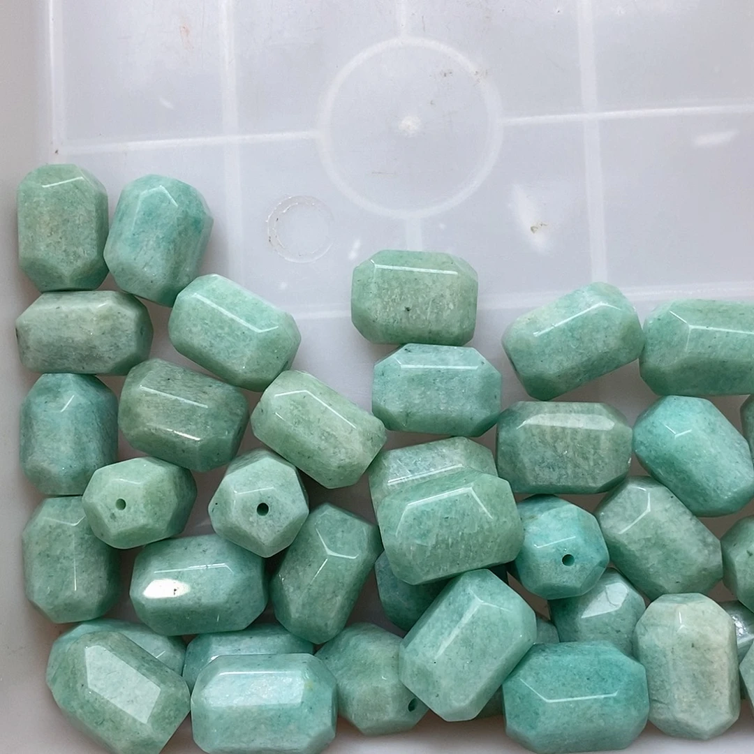 未镶嵌玛瑙/玉髓珠宝半成品天河随机三颗装