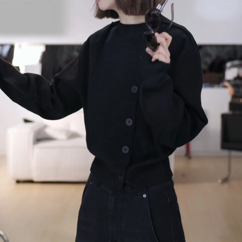 侧扣毛衣开衫秋冬穿搭韩系设计感针织上衣LK2507230