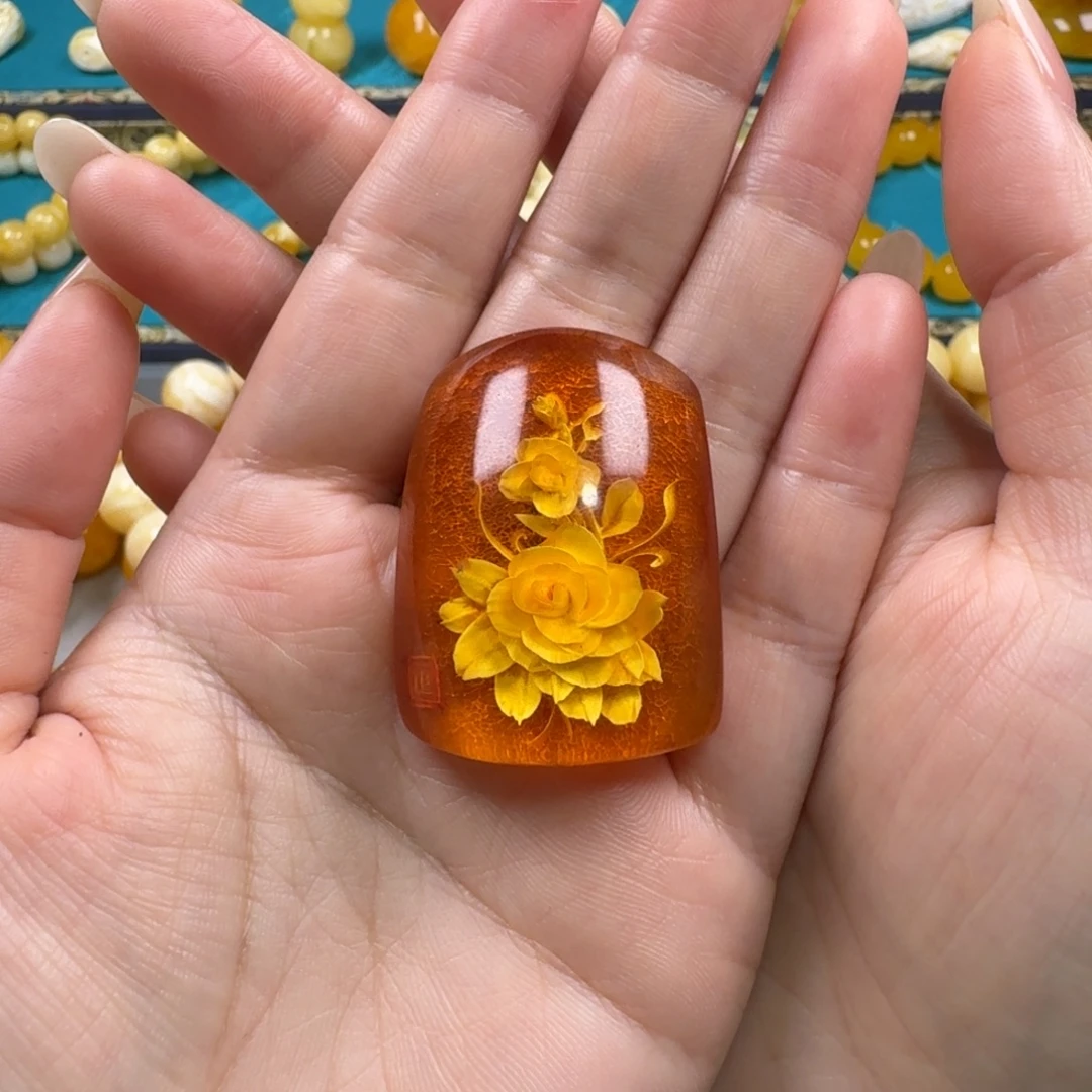 飞****琥珀未镶嵌手链蜜蜡