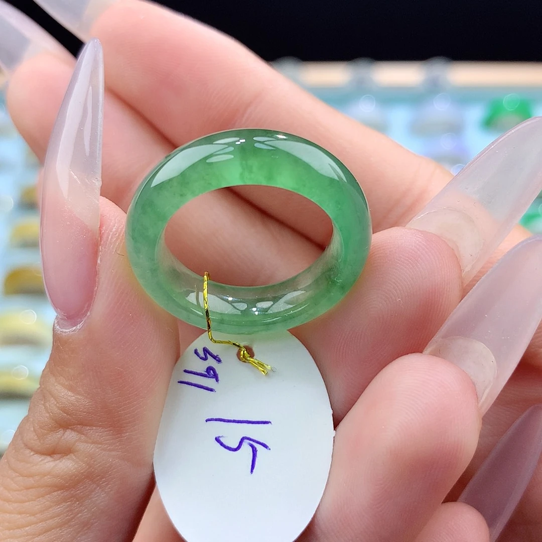 翡翠戒指未镶嵌15圈